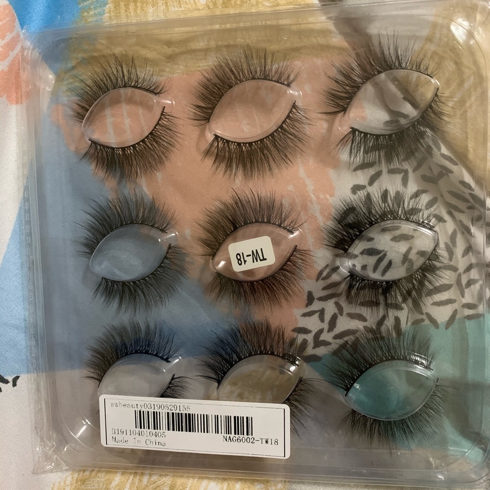 Fake eyelashes